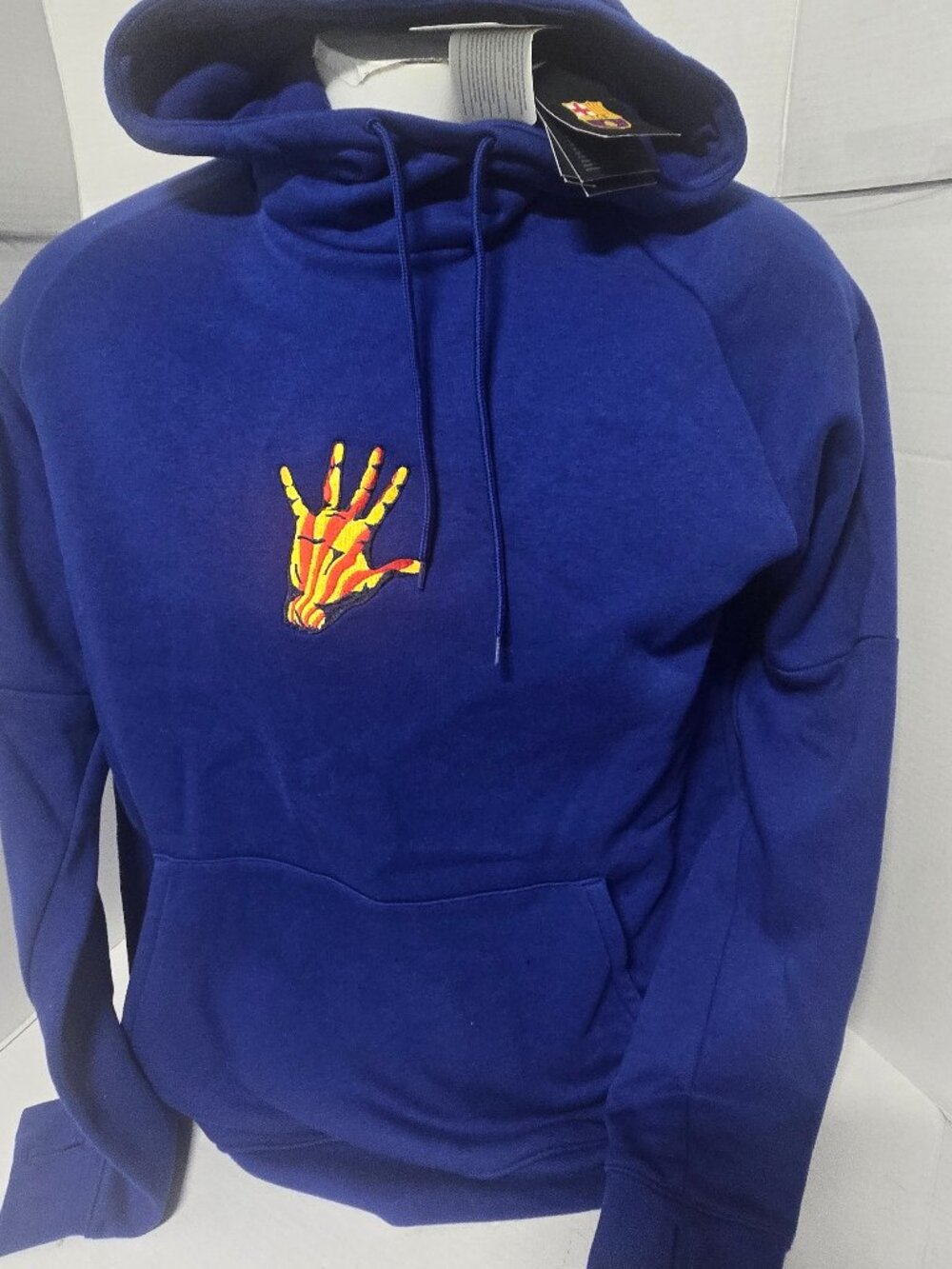 Nike FC Barcelona Senyera Hand Hoodie Men's Large NWT Blue Soccer Pullover Rare